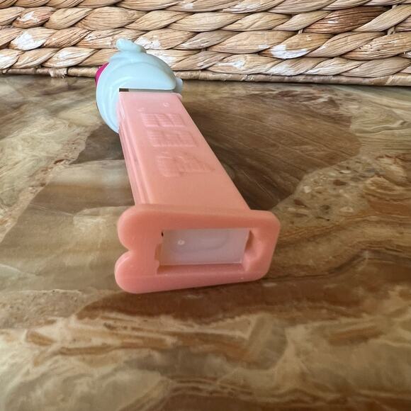 Pez Mummy Halloween 2003 Glow in the Dark - Picture 3 of 6